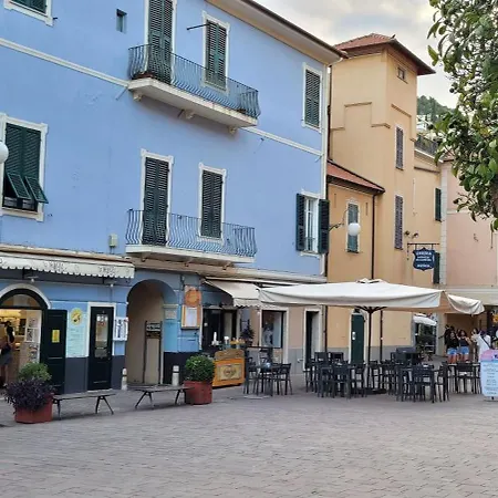 Hostdomus - Casetta Bouganville Borgio Verezzi
